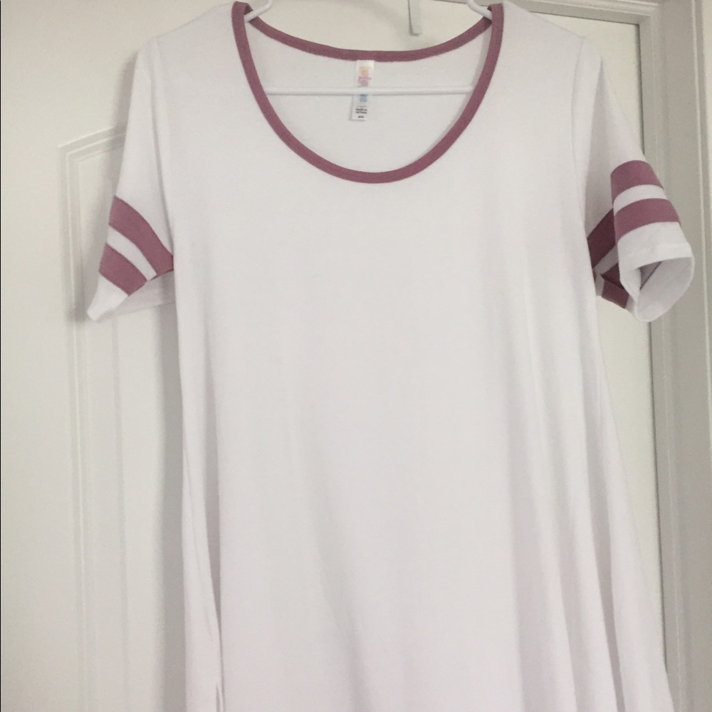 BRAND NEW - XXS LuLaRoe Perfect T